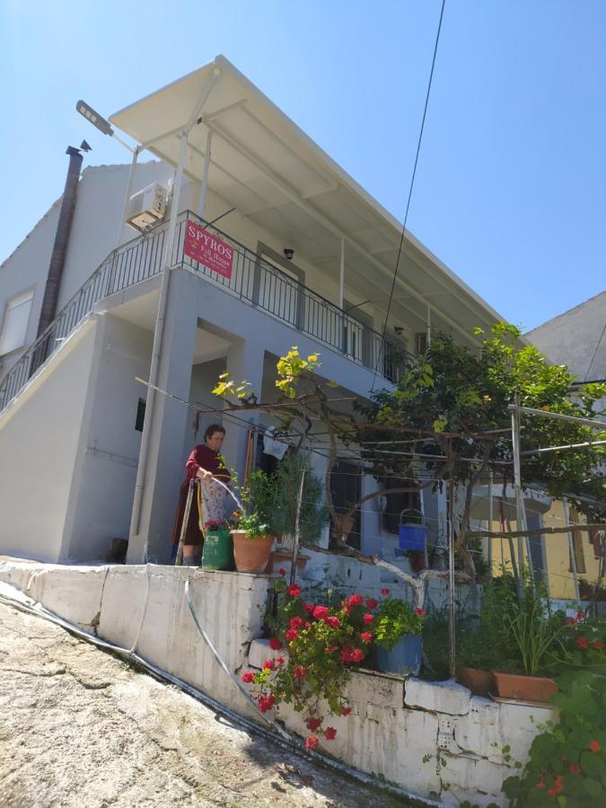 Spiros Full House In Marathias Apartment Exterior photo